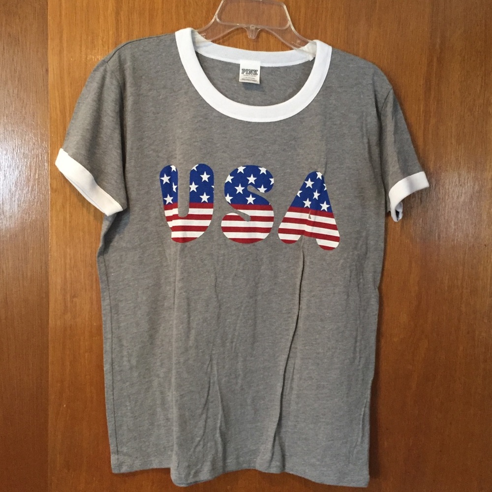 USA Pink by Victoria’s Secret t-shirt 🇺🇸